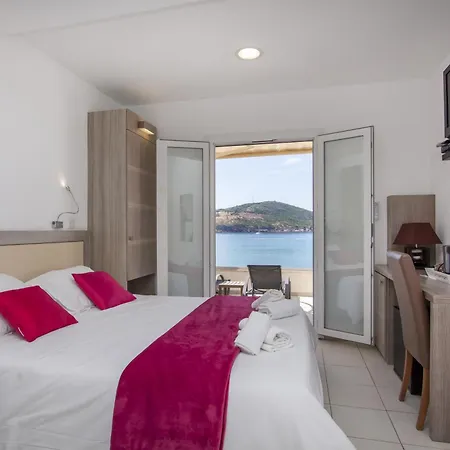 Apartmanhotel Et Ta Kladia - Omigna