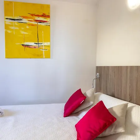 Apartmanhotel Et Ta Kladia - Omigna 3*
