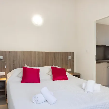 Apartmanhotel Et Ta Kladia - Omigna