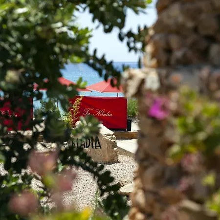 Apartmanhotel Et Ta Kladia - Omigna 3*