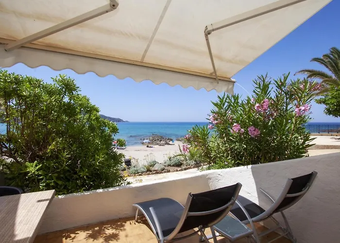 Et Ta Kladia - Omigna 3*